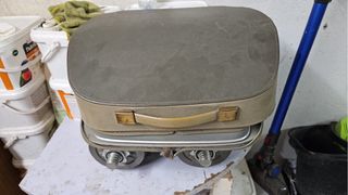 Máquina de escribir Alpina portátil clásica