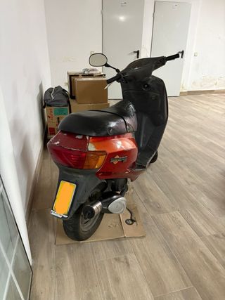 Piaggio Sfera 50cc Roja