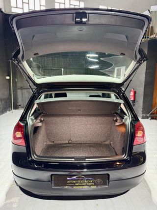 VOLKSWAGEN Golf 1.6 FSI Highline 115cv