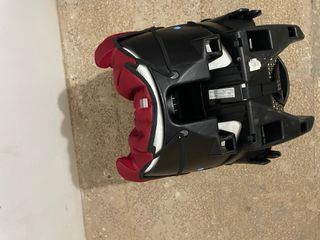 Silla de coche para bebé roja