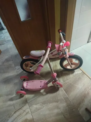 Bicicleta y patinete infantil rosa