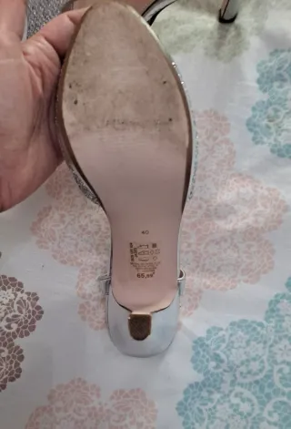 Sandalias de tacón plateadas