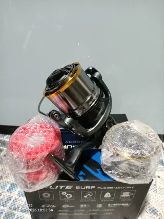 Carrete de pesca okuma flyte surf