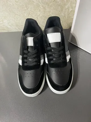 Sneakers Leerd uomo nere taglia 41 nuove