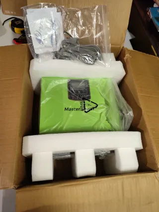 Inversor Cargador Híbrido Master U-Power UM 3000W