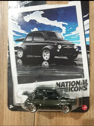 Hot Wheels Fiat 500 Modificata National Icons