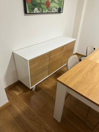 Aparador 3 puertas madera y blanco (154x41x75)