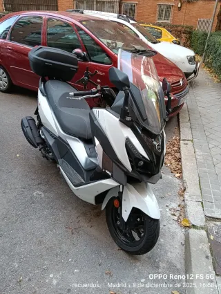 Vendo sym cruise 125 Casi nueva. Precio negociable