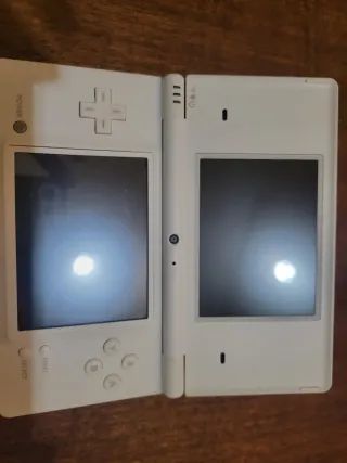 Nintendo DSi Bianco + 7 Giochi