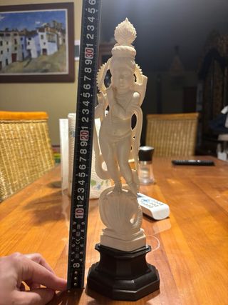 Figura de hueso tallado estilo Tailandés