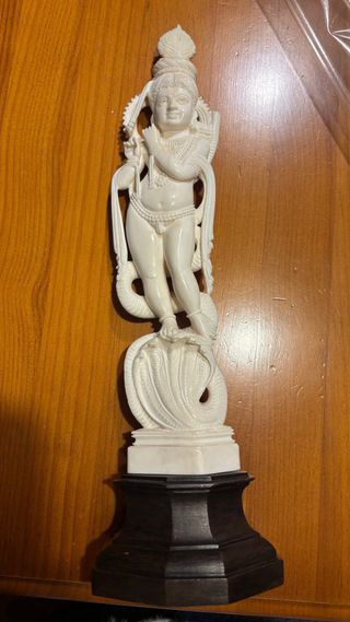 Figura de hueso tallado estilo Tailandés