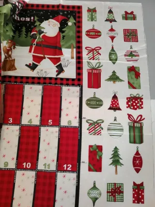 2 Tessuti Debbie Mumm Calendario Santa and Friends