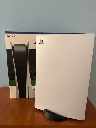 PlayStation 5 + Mando