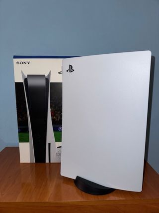 PlayStation 5 + Mando
