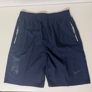 Pantalón corto deportivo