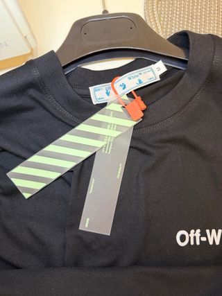 T-shirt Off-White nera , Taglia M