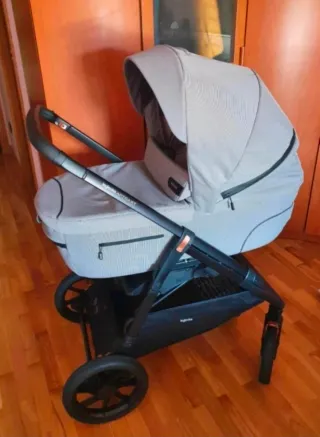 Capazo Inglesina Aptica XT y patas moises