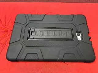 Tablet Samsung A6 blanca + funda.  Como nueva.