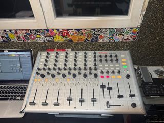 Controladora Vestax VCM-600 Live Ableton