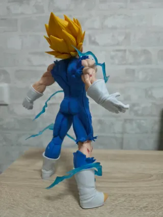 Figura Majin Vegeta