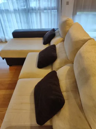 Sofá modular beige y marrón