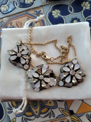 Collana oro con pietre multicolor