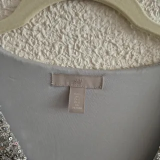 Vestido H&M plateado lentejuelas