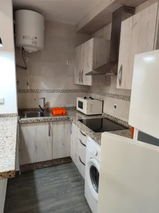 Alquiló apartamento tlf 605099937