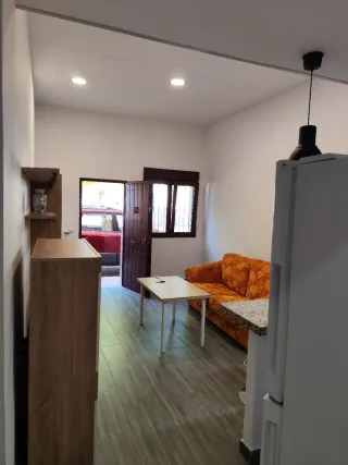 Alquiló apartamento tlf 605099937
