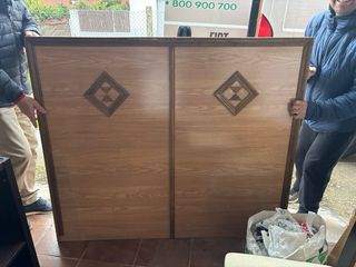 Cabecero de madera con diseño