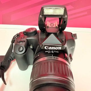 Cámara digital réflex NIKON CANON EOS 1000D + objetivo can