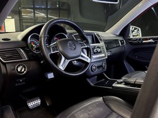 Mercedes-Benz Clase ML350 PACK AMG LINE