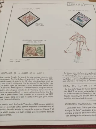 27 Sellos 1977 en hojas y filoestuches originales