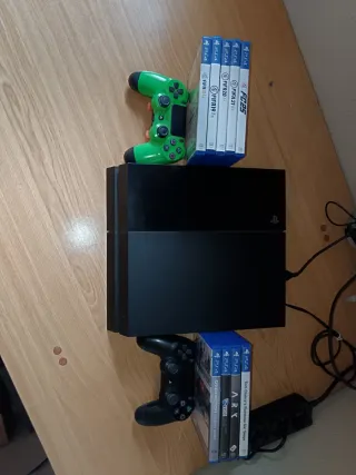 PS4 500 GB Negra con 2 Mandos y Juegos