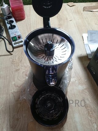 Taurus Amazing SQ601X - Exprimidor eléctrico de palanca.