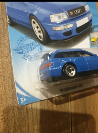 Hot Wheels Audi RS2 Avant Blu