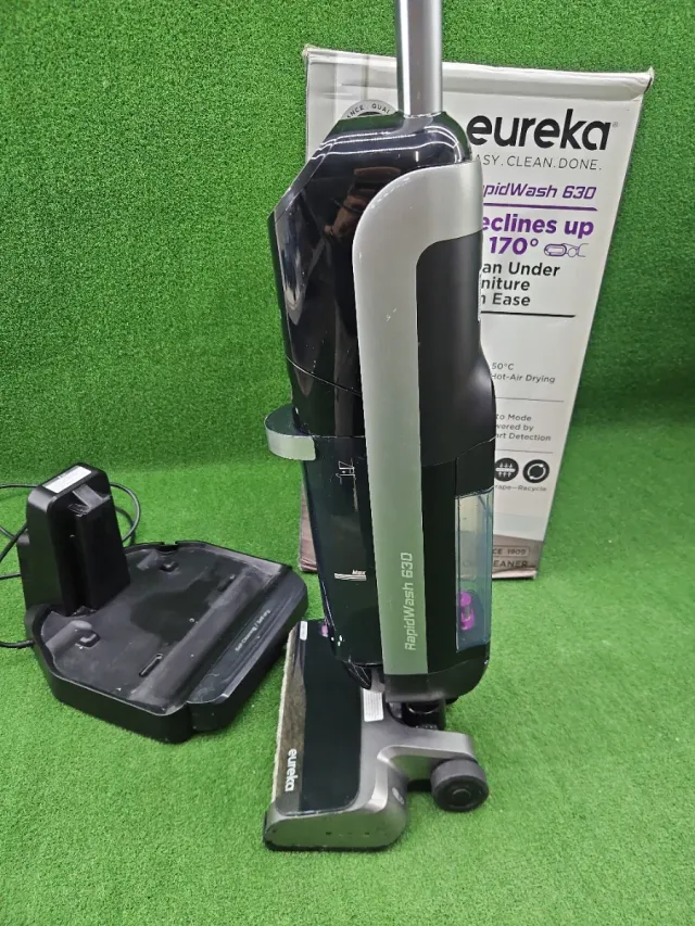 Aspirador Eureka RapidWash 630