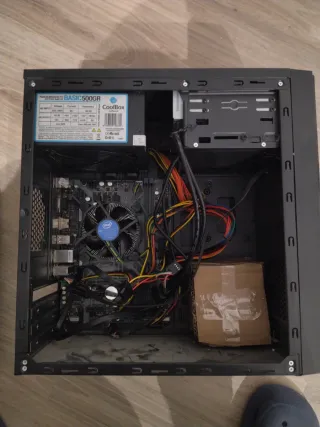 PC Sobremesa ASUS Negro i7 8700 y pentiun gold