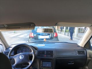 Volkswagen Golf 2000