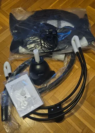 Hamaca bebé gris con arnés en perfecto estado