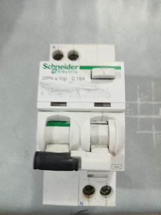 Magnetotérmico Diferencial Schneider C16A