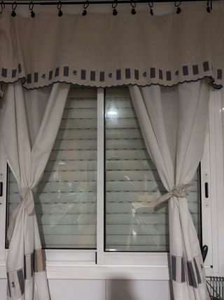 Cortina de cocina beige y gris