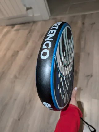 Pala de pádel azul