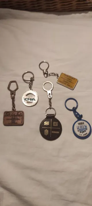 5 llaveros de hustoria Central Nuclear de Almaraz