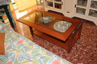 Mesa auxiliar elevable madera y cristal