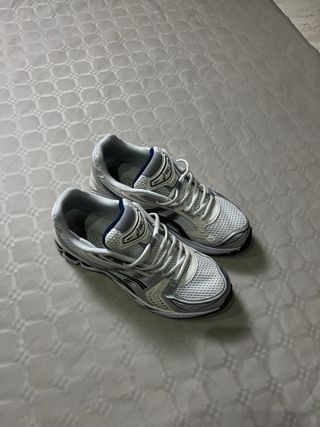 Asics Gel Kayano 14 Plata/Blanco