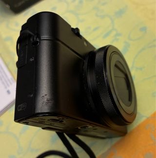 Cámara Sony RX100 IV + Accesorios