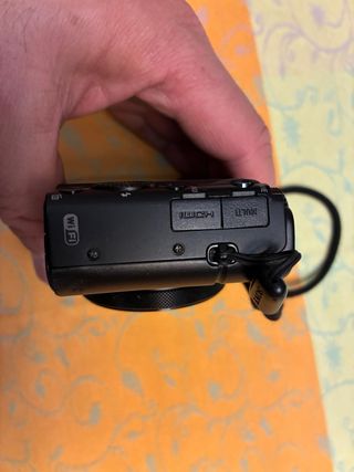 Cámara Sony RX100 IV + Accesorios