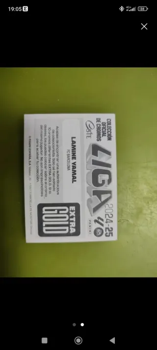 Cromo Extra Gold Lamine Yamal y de Mbappe