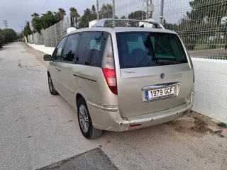 Lancia Phedra 2008